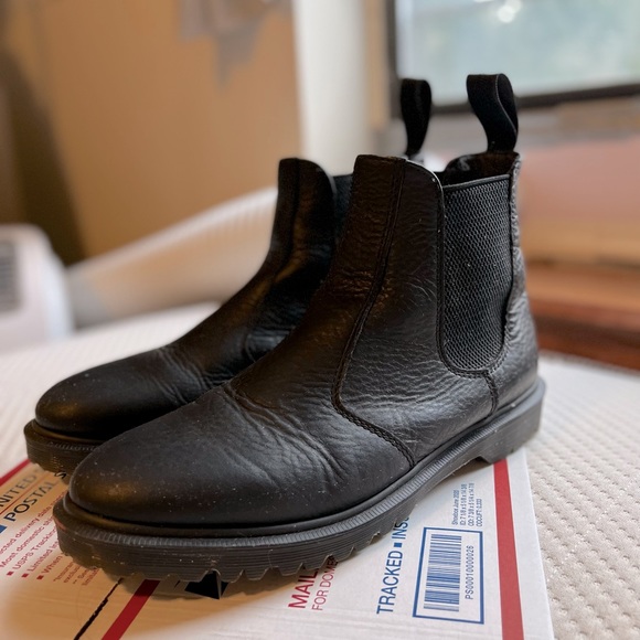 Doc Martens Pull up Booties - Picture 1 of 6